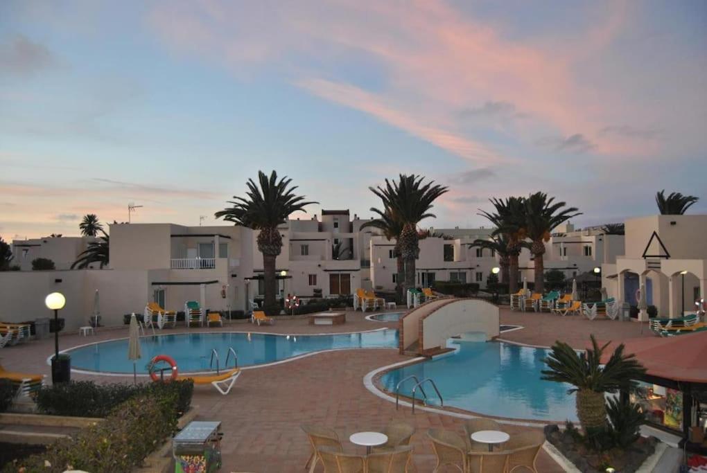 Corralejo Suite Pool & Gardens - Alisios Playa Exterior foto